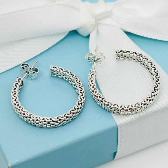Tiffany & Co 1.2" Large Somerset Mesh Hoop Huggie Earrings in Sterling Silver - Picture 1 of 7